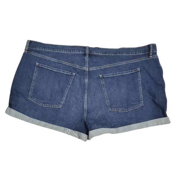 NWOT Old Navy Women's Mid-Rise Boyfriend Denim Shorts 26 Plus - Picture 3 of 6